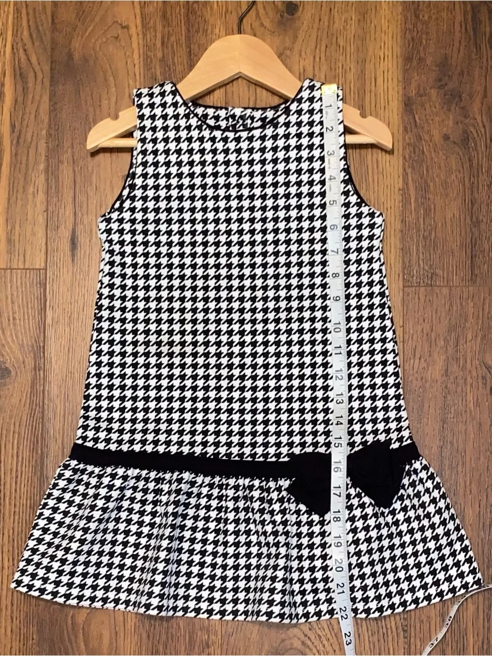 Gymboree Girls ‘London Calling’ Black and White Houndstooth Jumper Size 4T